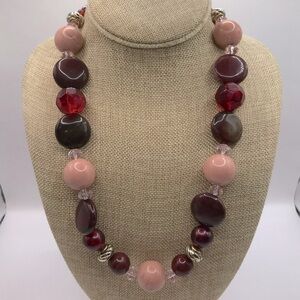 Elegant Pink and Red Acrylic Beaded Necklace